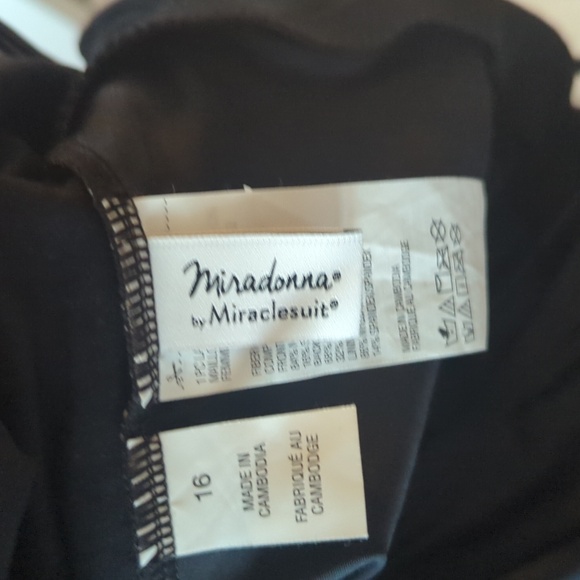 Sz 16: Miradonna Swimsuit by Miraclesuit - Picture 6 of 6